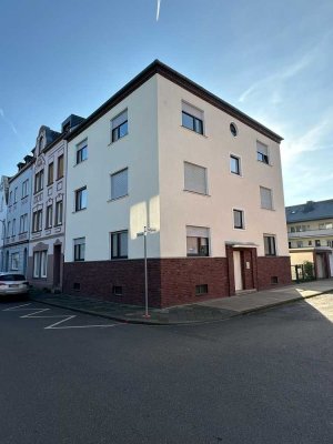 Zentral: Schöne 3-Zimmer-Wohnung mit Balkon in Viersen -  Kernsaniert