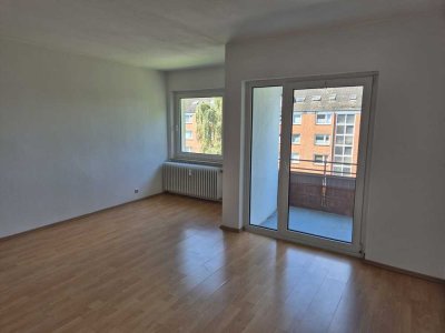 Helle 2-Zimmer-Wohnung mit Balkon