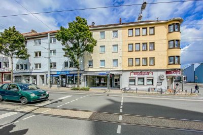 2,5 Zimmer – Balkon – renoviert – zentrale Lage direkt am Rathaus
