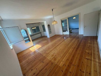Helle 2-Zimmer-Wohnung mit Wintergarten und Terrasse in Marburg