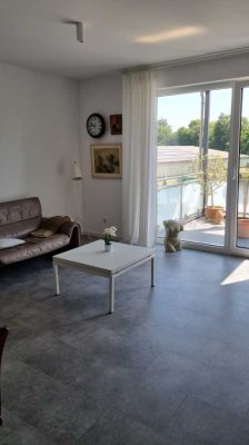 Geschmackvolle, neuwertige 2-Zimmer-Wohnung mit gehobener Innenausstattung mit Balkon in Leverkusen