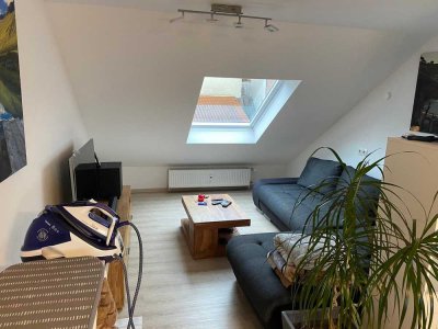 Geschmackvolle, modernisierte 3-Zimmer-Dachgeschosswohnung in Waldbronn