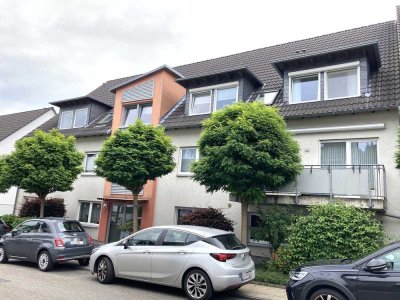 2 Zimmer Wohnung mit Balkon, EBK, Aufzug und TG-Stellplatz in Essen-Borbeck