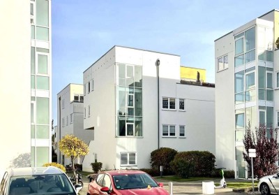 Vermietete 2-Zimmer-Wohnung mit Wintergarten im 2. OG einer ruhigen Wohnanlage in Berlin-Buckow