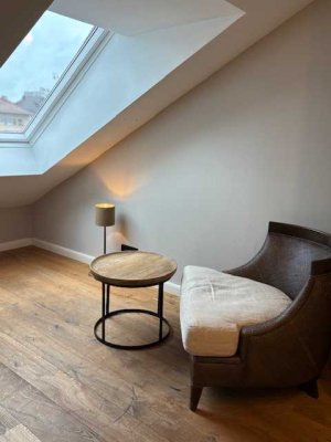 Charmante neu renovierte WG letztes ZIMMER!!  in bester Lage.