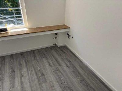Schöne und gepflegte 3,5-Zimmer-Wohnung komplett saniert mit Balkon in Bochum