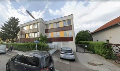 Wohnung zwischen Einfamilienhäusern