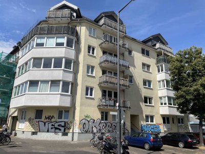 Ihre Chance in Neuehrenfeld! Helle und gepflegte 4-Zimmer-Eigentumswohnung