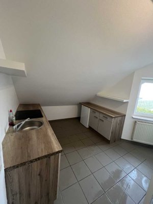Modernisierte 2-Zimmer-Wohnung mit Einbauküche in Waldenburg