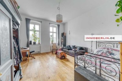 IMMOBERLIN.DE - Liebenswürdige Altbauwohnung mit Südwestbalkon & Lift nahe der erfrischenden Dahme