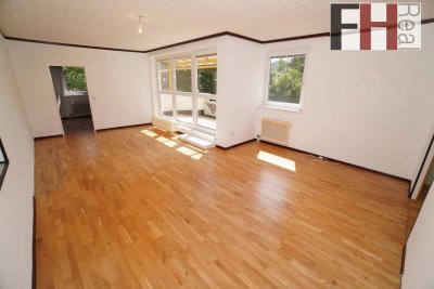 Familienwohnung mit 4 Zimmern und großem Balkon