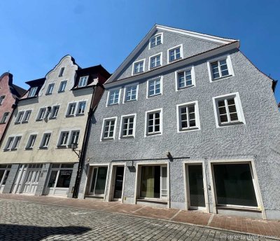 Saniertes 1,5 Zimmer Apartment inmitten des Altstadtbereichs mit modernem Bad & EBK & Kellerabteil