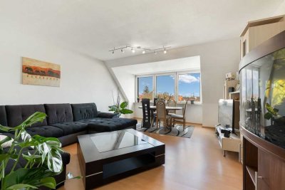 Kapitalanlage oder Eigennutzung: Helle 3-Zimmer-Dachgeschosswohnung mit Stellplatz
