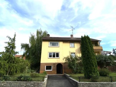 Erstbezug nach Renovierung - Wunderschöne 3,5 Zimmerwohnung mit Garten und Terrasse