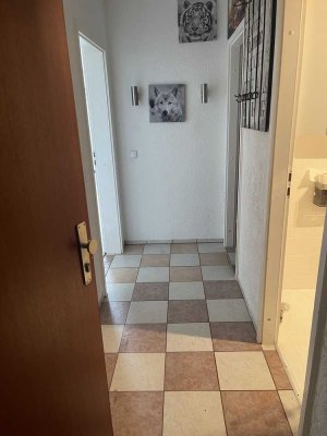Stilvolle 2-Raum-Wohnung mit Balkon und Einbauküche in Markt Schwaben