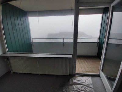 Helle 1-Zimmer Wohnung mit Balkon im 7. OG in Frankenthal