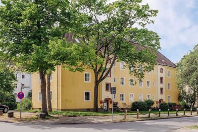 Charmante Altbauwohnung in der Stadtmitte // 1.OG links