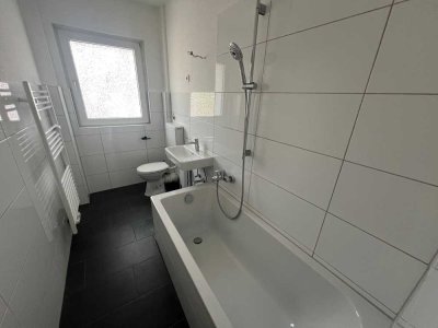 Anschauen Einziehen - Für Sie - Renovierte 3 Zi.-Whng. mit Balkon - Duisburg Rheinhausen