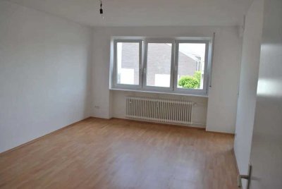 Preiswerte 2 Zimmer Wohnung in Großostheim im schönen Ringheim