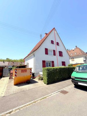 Denkmalgeschütze Doppelhaushälfte in zentraler Lage!
