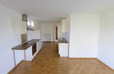 Schöne 2,5-Zimmer-Wohnung mit Balkon in Emmerting