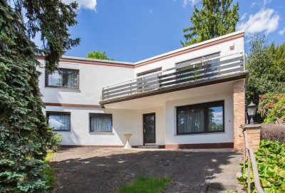 KL-Bännjerrück - Großzügiges, freistehendes Einfamilienhaus mit 2 Garagen und schönem Fernblick