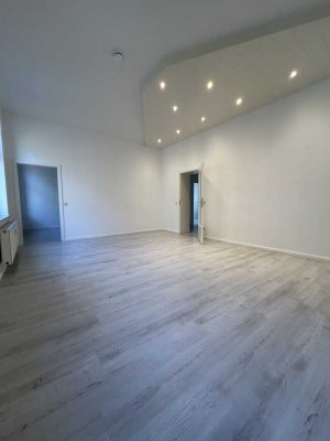 Schöne große 3-Raum-Wohnung mit Balkon in Zentrumsnähe