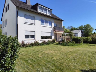 Großes Mehrfamilienhaus in Kassel mit 3 Wohnungen + 1 Zimmer mit WC