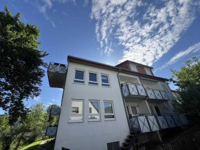 Attraktive 4-Zimmer-Dachgeschosswohnung VON PRIVAT