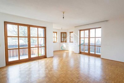 Zwei Balkone & Erker! Helle 2-Zimmer-Wohnung in Waldtrudering