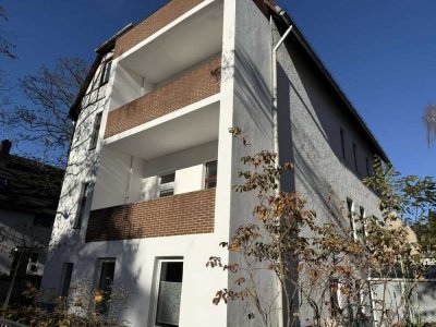 attraktive Etagenwohnung in einer klassischen Altbvauvilla