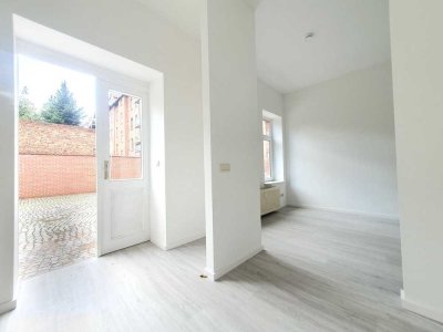 Erstbezug! Mikroapartment mit separatem Eingang und neu saniertem Badezimmer!