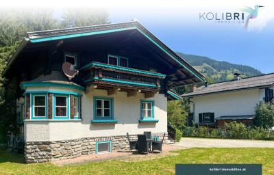 Zauberhaftes Einfamilienhaus mit großzügigem Nebengebäude