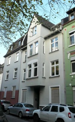 Beek: helle und ruhige 2-Zimmer-Altbau-Whng mit Wohnküche