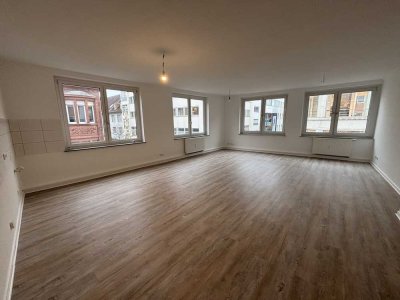 Großzügige 2-Zimmer-Wohnung im Herzen von Kaiserslautern