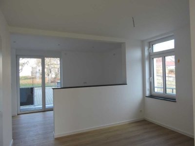 3-Zimmer Wohnung mit Balkon in Fraureuth, Erstbezug nach Sanierung