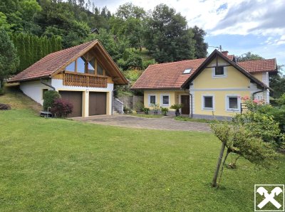 Zwischen Naturidylle und Stadtnähe – Wohnhaus mit großem Garten, Doppelgarage und Atelier