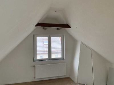 Neu ausgebaute  2-Zimmer-Dachwohnung in Heidenheim