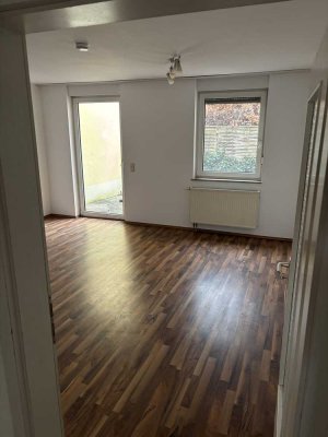 2-Zimmer Wohnung mit Terasse, Garten und Tiefgarage