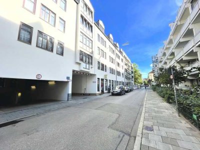 Neu renoviertes, freies Apartment mit neuer Einbauküche in der Maxvorstadt
