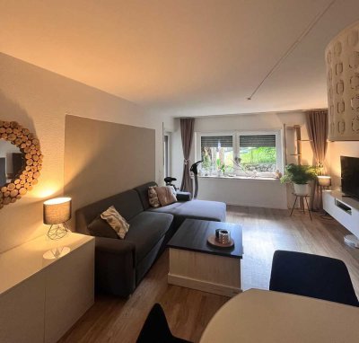 Schöne Erdgeschoss Wohnung/direkt anrufen zwecks Besichtigung Tel. 01717281130