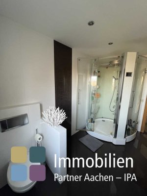 IPA - Wohnen wie im Urlaub! 1-2 Familienhaus freistehend mit viel Platz.