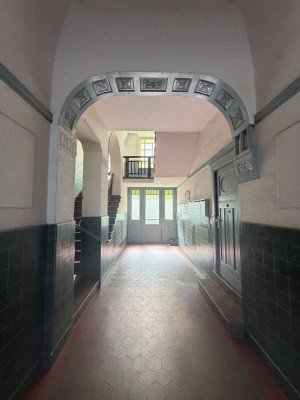 IST Faktor 17,2 - 1750 Euro pro qm. Zwei MFHs im Zentrum Spandau. Ausbaureserve ca. 400qm.