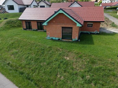 Privatverkauf! Belagsfertiger Bungalow Gleichenberg/Nähe