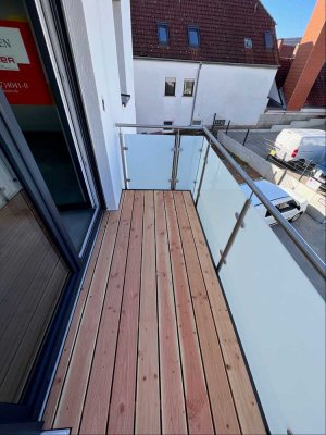 Exklusive 2-Zimmer-Wohnung mit gehobener Innenausstattung, EBK und Balkon!