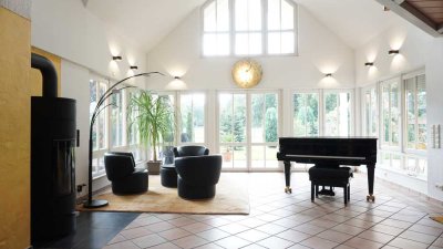 Exklusive Stadt-Villa mit traumhaftem Garten in ruhiger Waldrand-Lage