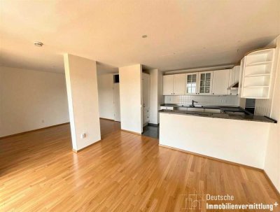 Großzügige 2-Zimmer-Wohnung in Maxvorstadt