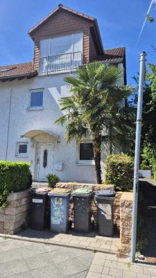VON PRIVAT: Reiheneckhaus mit Garten in Ffm.-Praunheim ab 01.07.2026 zu vermieten!