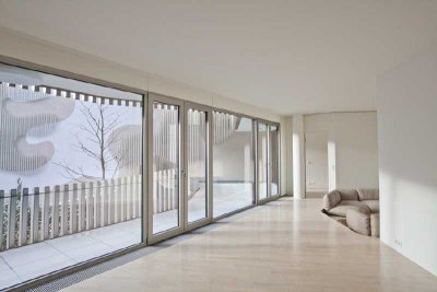 Großzügige 4-Zimmer Familien-Whg mit Süd-Terrasse Kamin Aufzug u. TG