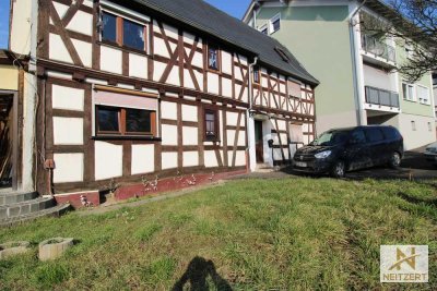 Familienfreundliche 5-Zimmer-Wohnung mit Terrasse und Garten – viel Platz auf zwei Etagen